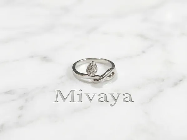 Infinity_Dew_Silver_Stainless_Steel_Premium_Ring