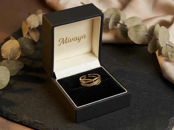 Woven_Grace_Gold_Stainless_Steel_Premium_Ring