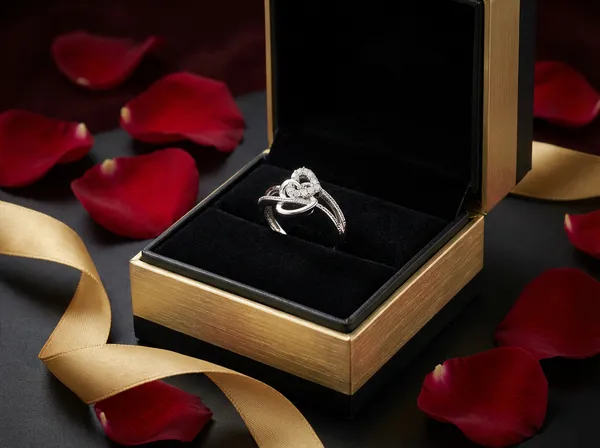 Silver_Stainless_Steel_Premium_Ring_For_Women