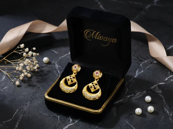 Heritage_Bloom_Gold_Stainless_Steel_Premium_Earrings