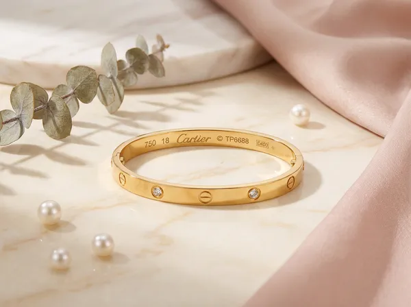 Cartier_Luxe_Gold_Stainless_Steel_Premium_Bracelet