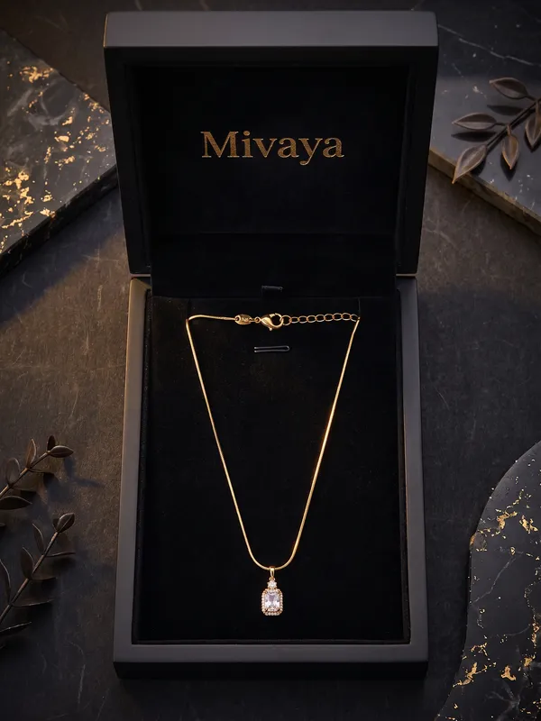 Emerald_Radiance_Gold_Stainless_Steel_Premium_Necklace