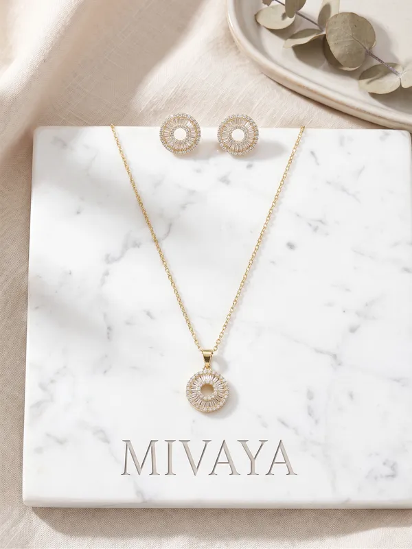 Aurelia_Halo_Gold_Stainless_Steel_Premium_Necklace_Set
