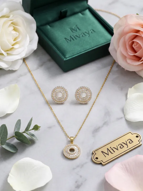 Aurelia_Halo_Gold_Stainless_Steel_Premium_Necklace_Set