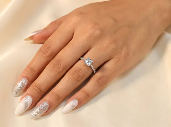 Elara_Solitaire_Silver_Stainless_Steel_Premium_Ring