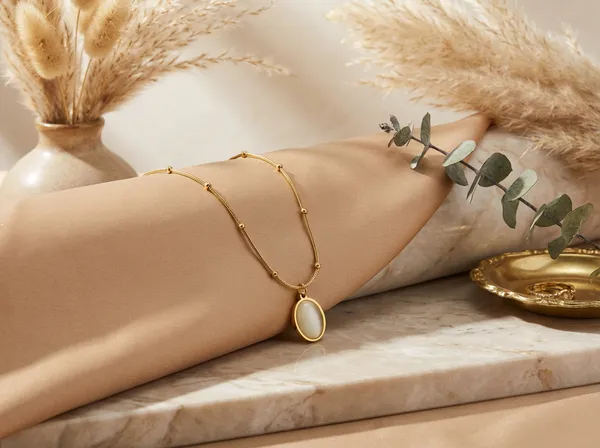 Moonstone_Elegance_Gold_Stainless_Steel_Premium_Necklace