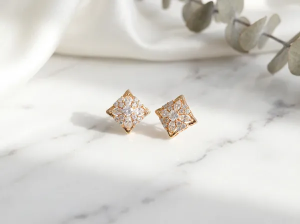 Fleur_Royale_Gold_Stainless_Steel_Premium_Earrings
