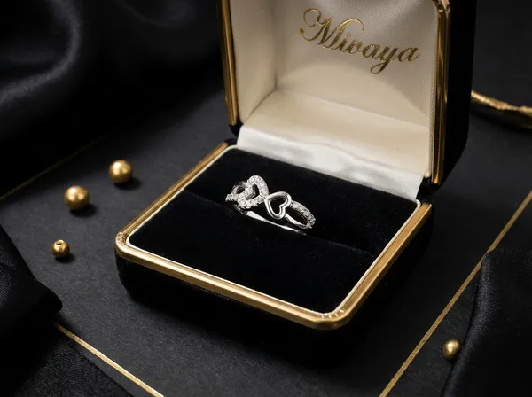 Eternal_Hearts_Silver_Stainless_Steel_Premium_Ring