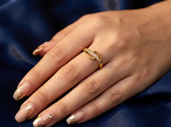 Luxe_Infinity_Gold_Stainless_Steel_Premium_Ring