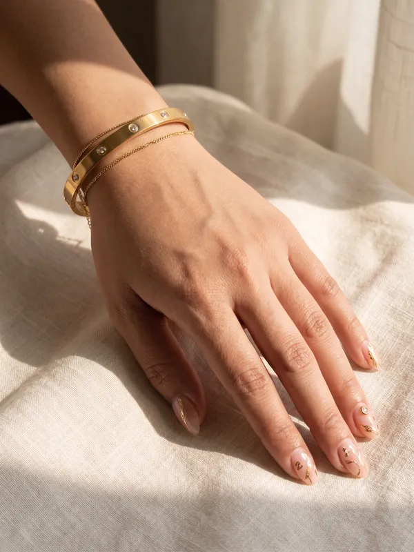 Cartier_Luxe_Gold_Stainless_Steel_Premium_Bracelet