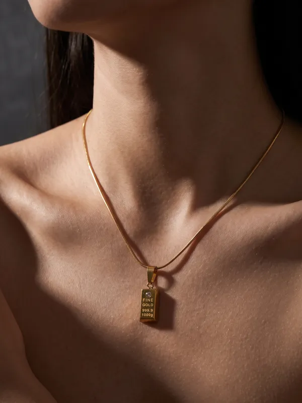 Aureum_Bar_Gold_Stainless_Steel_Premium_Necklace