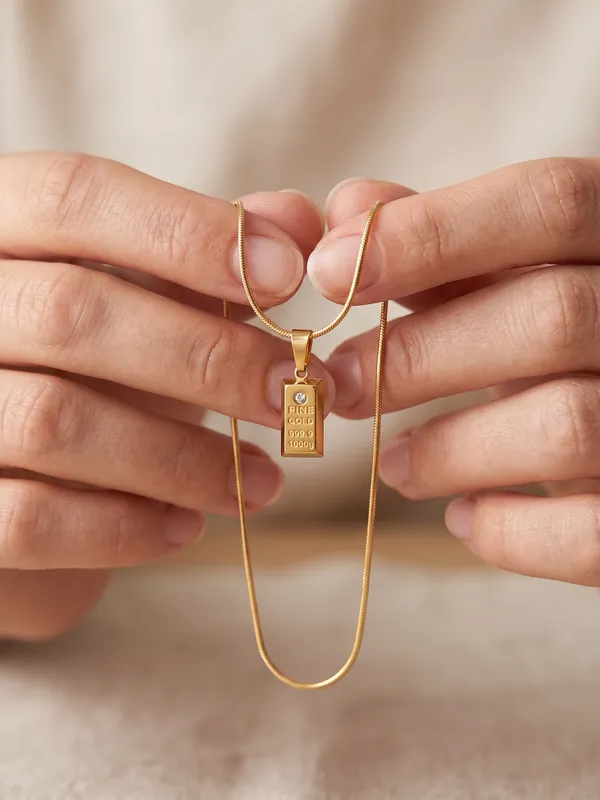 Aureum_Bar_Gold_Stainless_Steel_Premium_Necklace