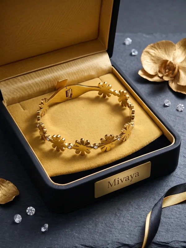 Meadow_Bloom_Gold_Stainless_Steel_Premium_Bracelet