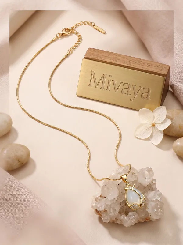 Ivory_Tulip_Gold_Stainless_Steel_Premium_Necklace