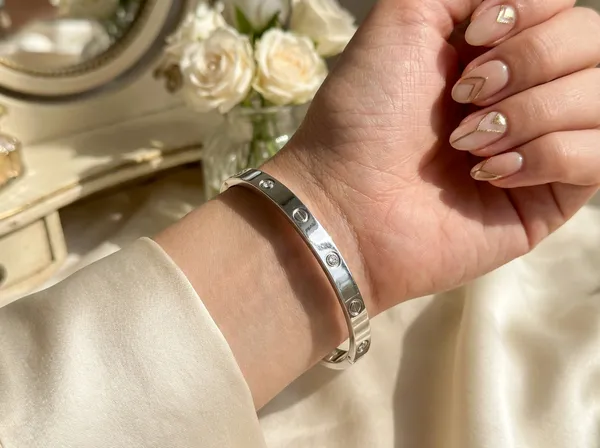 Cartier_Luxe_Silver_Stainless_Steel_Premium_Bracelet