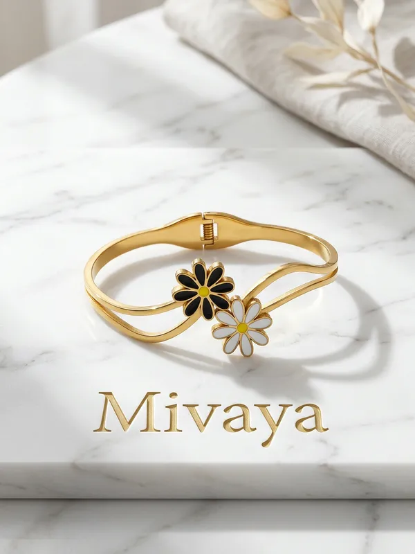 Daisy_Duo_Gold_Stainless_Steel_Premium_Bracelet