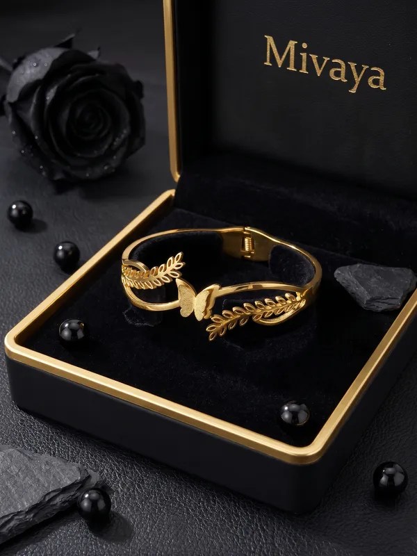 Enchanted_Wings_Gold_Stainless_Steel_Premium_Bracelet
