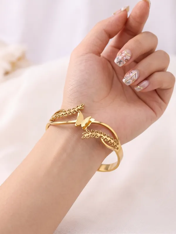 Enchanted_Wings_Gold_Stainless_Steel_Premium_Bracelet
