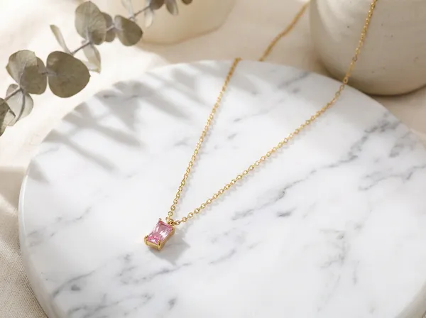 Rosette_Solitaire_Gold_Stainless_Steel_Premium_Necklace