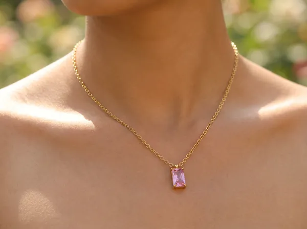 Rosette_Solitaire_Gold_Stainless_Steel_Premium_Necklace