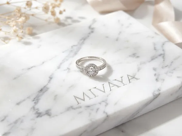 Royale_Solitaire_Silver_Stainless_Steel_Premium_Ring