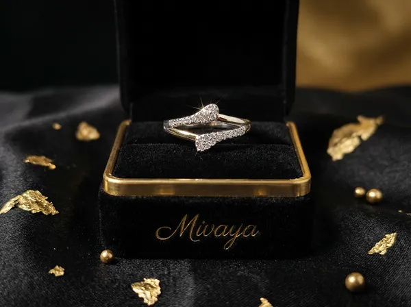 Celeste_Crossover_Silver_Stainless_Steel_Premium_Ring