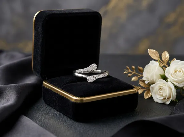 Celeste_Crossover_Silver_Stainless_Steel_Premium_Ring