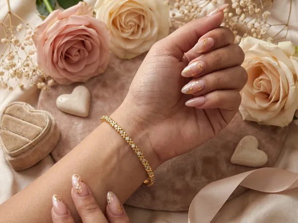 Floral_Symphony_Gold_Stainless_Steel_Premium_Bracelet