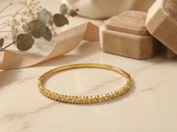 Floral_Symphony_Gold_Stainless_Steel_Premium_Bracelet