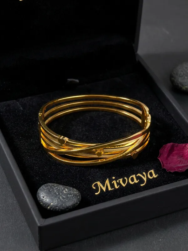 Endless_Love_Gold_Stainless_Steel_Premium_Bracelet
