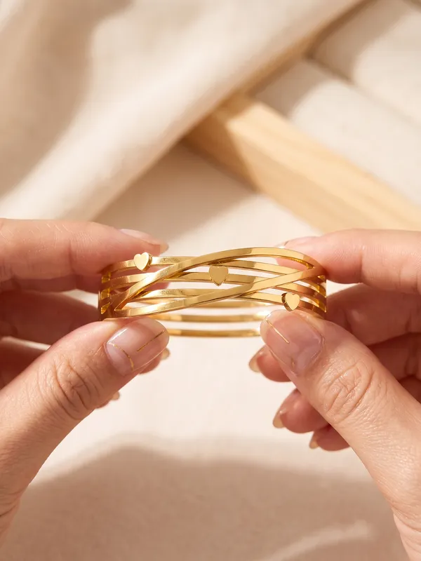 Endless_Love_Gold_Stainless_Steel_Premium_Bracelet