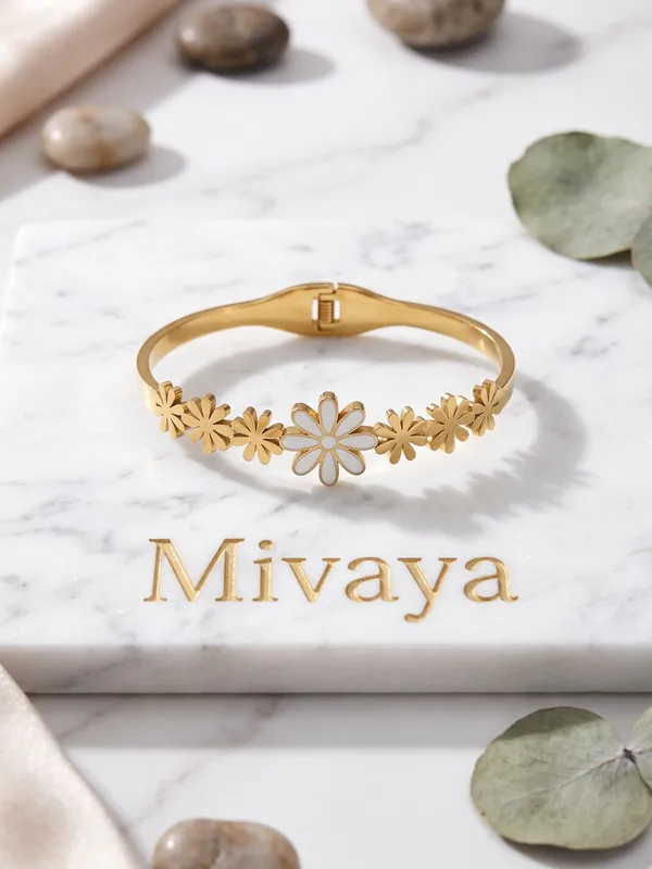 Floral_Harmony_Gold_Stainless_Steel_Premium_Bracelet