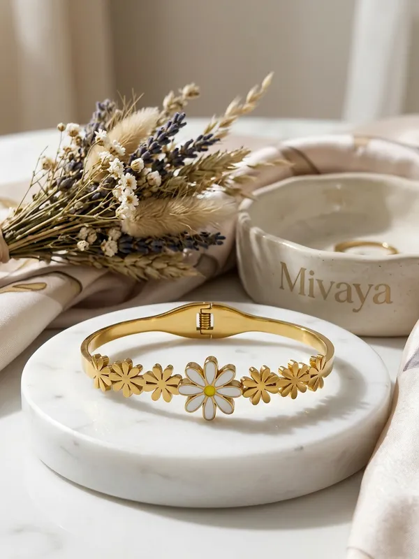 Floral_Harmony_Gold_Stainless_Steel_Premium_Bracelet