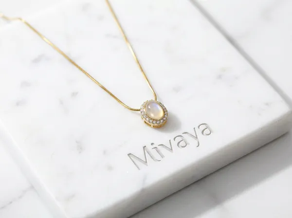 Moonstone_Halo_Gold_Stainless_Steel_Premium_Necklace