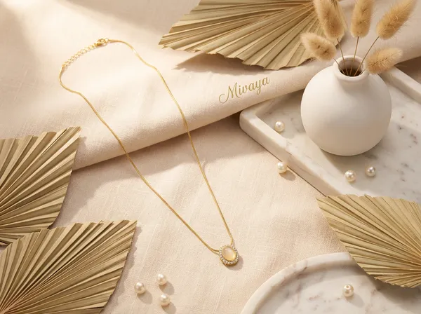 Moonstone_Halo_Gold_Stainless_Steel_Premium_Necklace