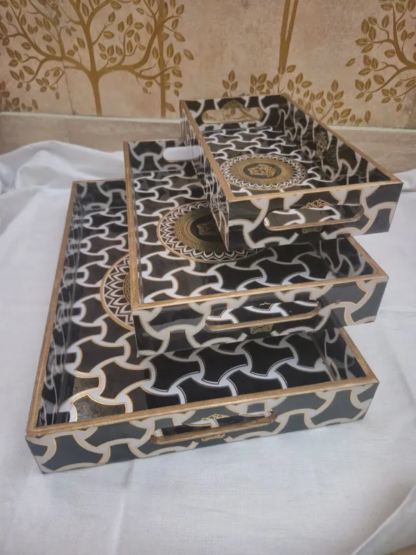 Black_And_Gold_Wooden_Moroccan_Geometric_Bone_Inlay_Serving_Trays_Set_Of_3