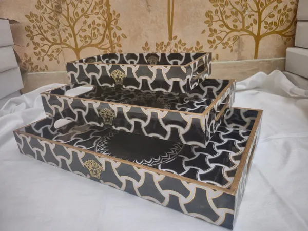 Black_And_Gold_Wooden_Moroccan_Geometric_Bone_Inlay_Serving_Trays_Set_Of_3