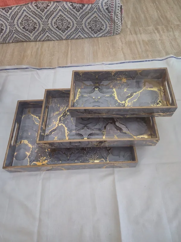 Gold_And_Grey_Wooden_Contemporary_Purple_Marble_Effect_Serving_Trays_Set_Of_3