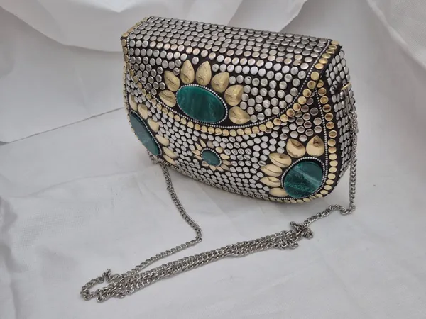 Silver_And_Green_Metal_Beaded_Turquoise_Stone_Clutch_Bag_For_Women