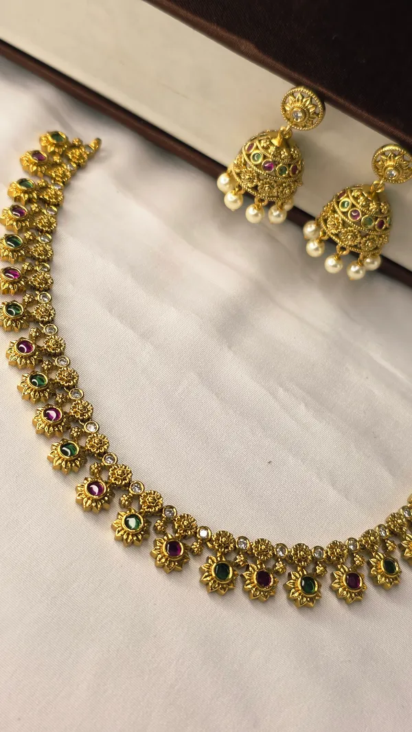 Multicolour_Brass_Necklace_Set_For_Women