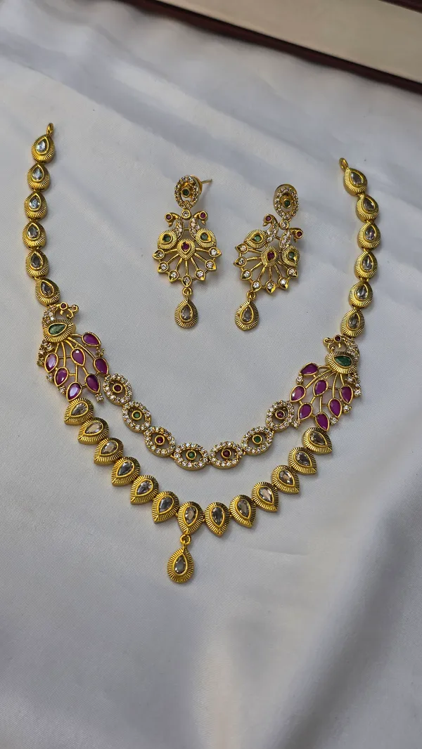 Multicolour_Brass_Necklace_Set_For_Women