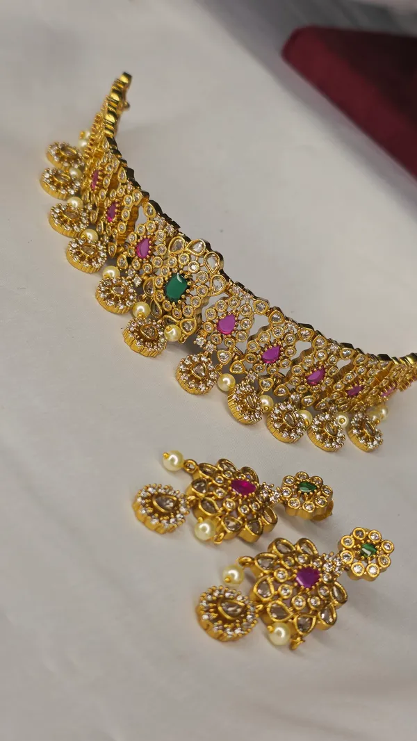Multicolour_Brass_Choker_Set_For_Women
