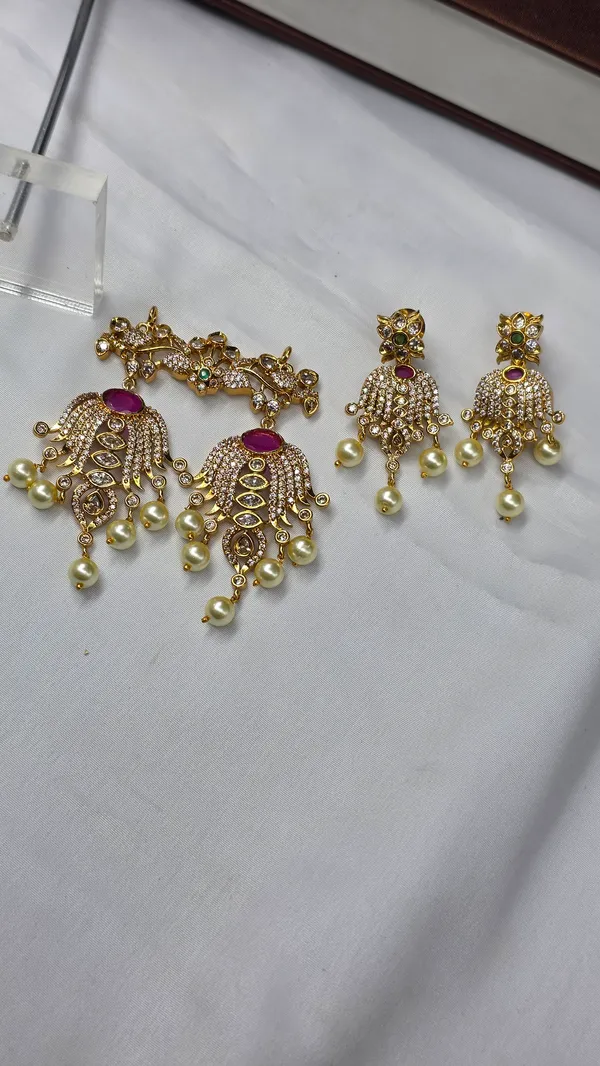 Golden_And_Ruby_Brass_Victorian_Vati_Set_For_Women