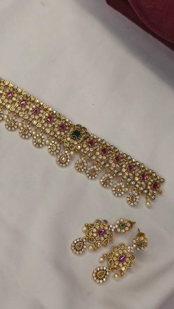 Multicolour_Brass_Choker_Set_For_Women