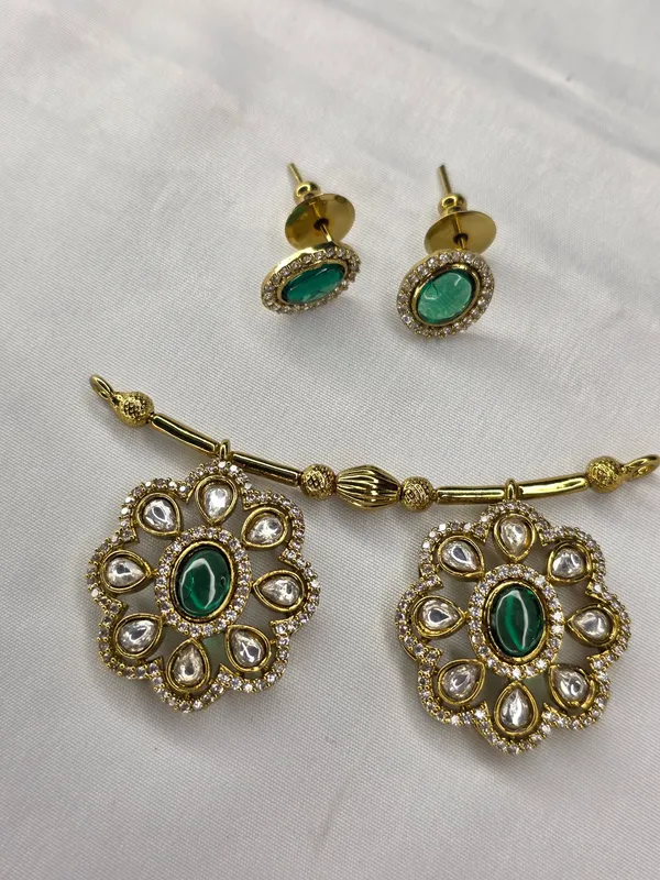 Golden_And_Green_Brass_Victorian_Vati_Set_For_Women