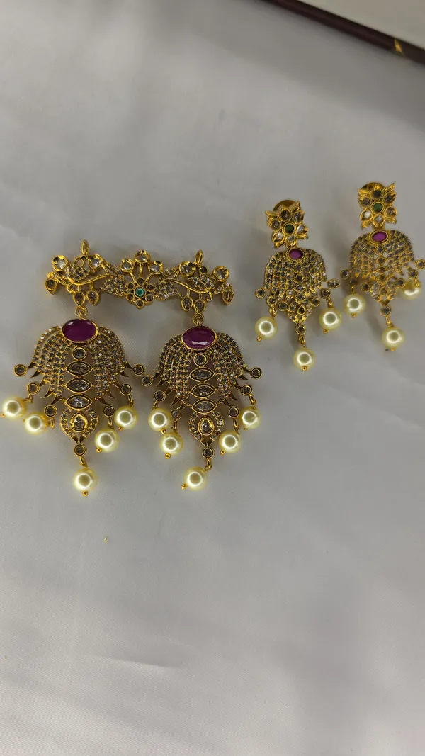 Golden_And_Ruby_Brass_Victorian_Vati_Set_For_Women