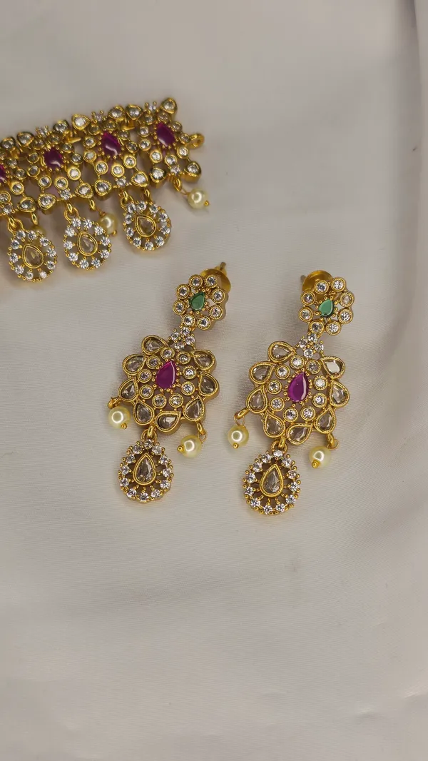 Multicolour_Brass_Choker_Set_For_Women