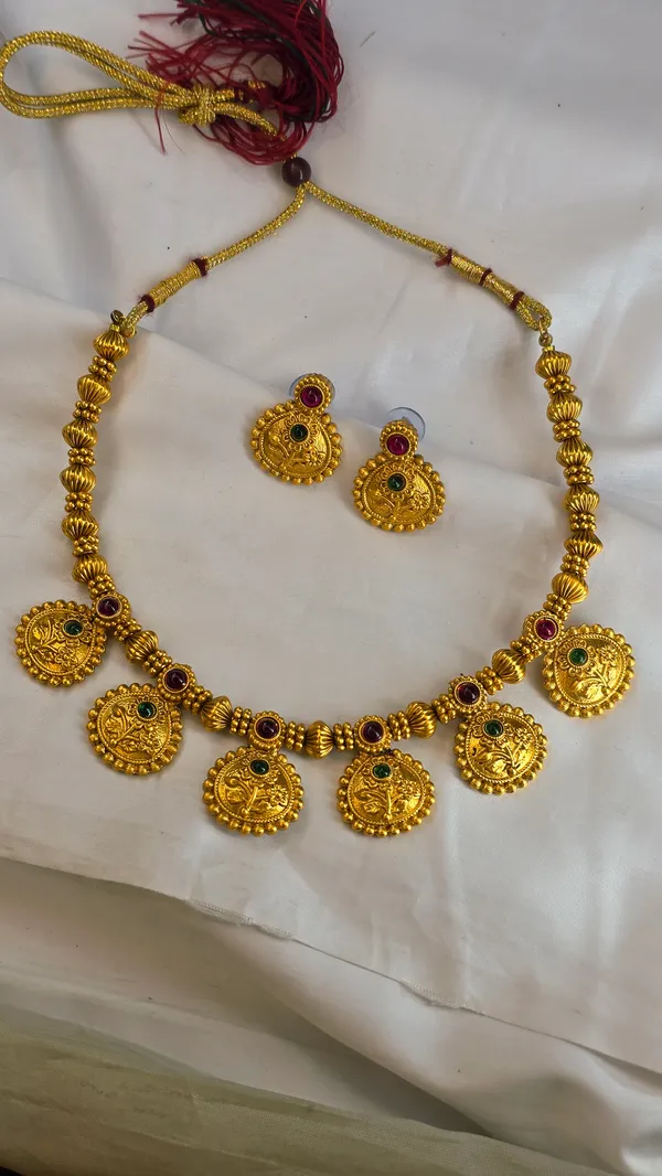 Golden_Mazak_Coin_Haar_Necklace_Set_For_Women