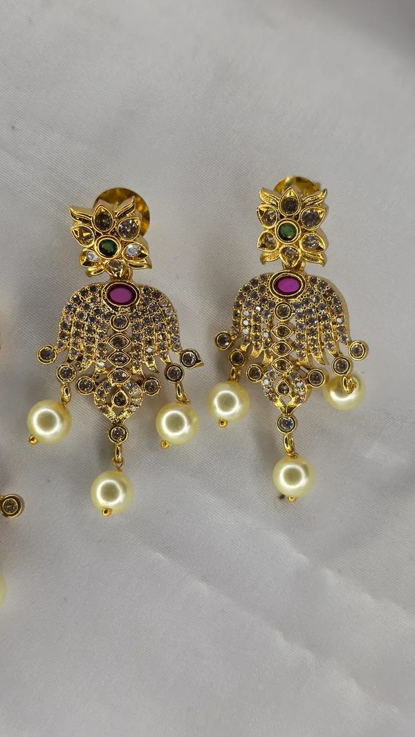 Golden_And_Ruby_Brass_Victorian_Vati_Set_For_Women
