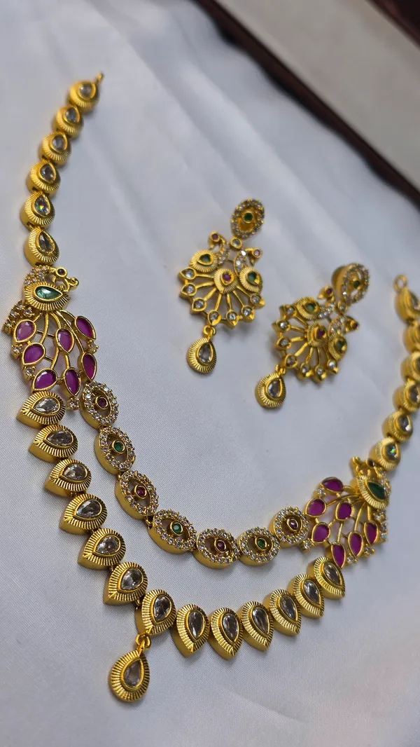 Multicolour_Brass_Necklace_Set_For_Women